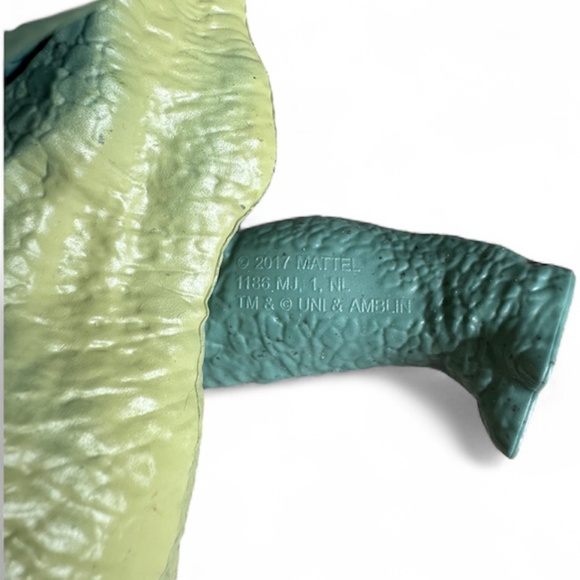 Jurassic Park World Action Attack STEGOSAURUS Mattel 2017 Action Figure Dinosaur - Picture 8 of 8